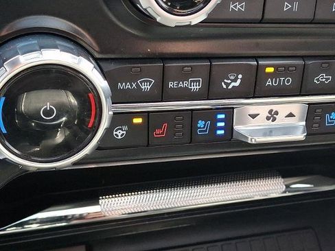 Certified 2023 Ford F150 Lariat w/ Equipment Group 502A High image 27