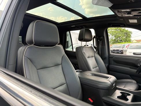 Used 2022 GMC Yukon SLT w/ SLT Premium Package AWD/4WD image 10
