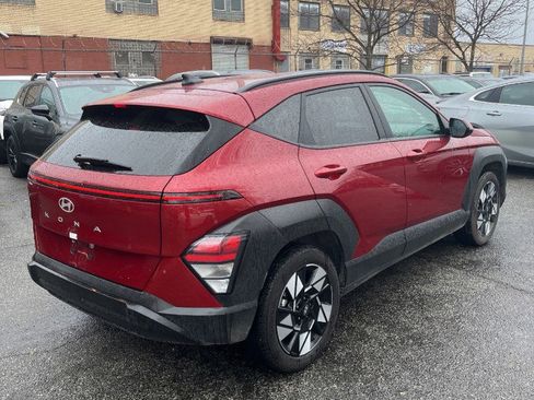 Used 2025 Hyundai Kona SEL image 7