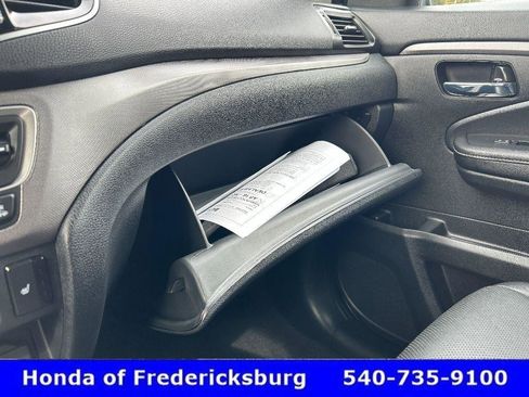 Certified 2025 Honda Ridgeline RTL image 32