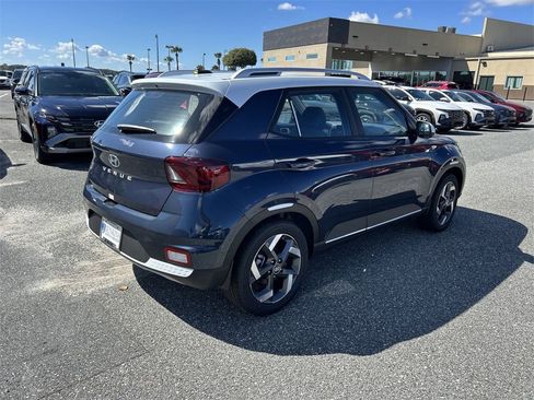 New 2025 Hyundai Venue Limited image 11