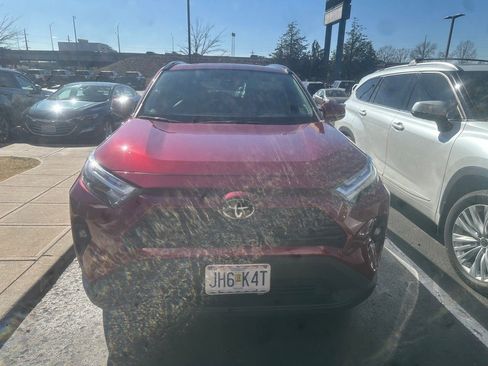 Used 2022 Toyota RAV4 XLE Premium AWD/4WD image 3