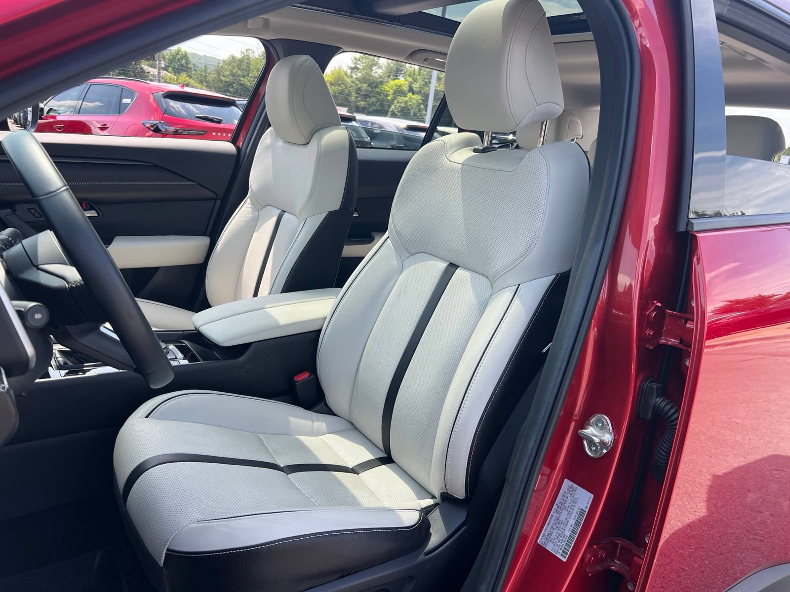Certified 2026 MAZDA CX-50 AWD 2.5 S w/ Weather Package image 36