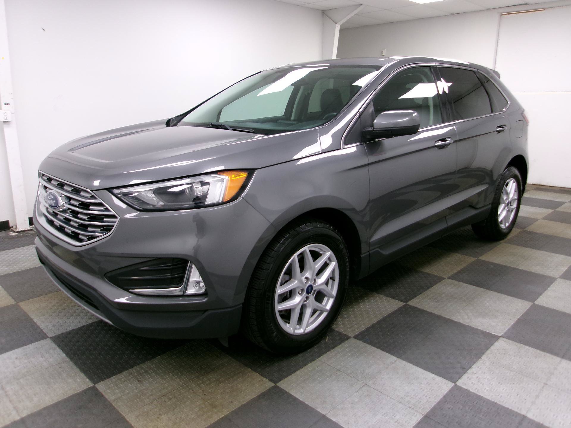 Used 2022 Ford Edge SEL w/ Convenience Package AWD/4WD image 1