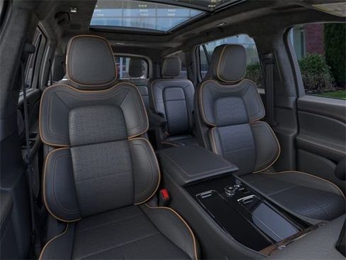 New 2025 Lincoln Aviator Black Label w/ Jet Appearance Package image 10