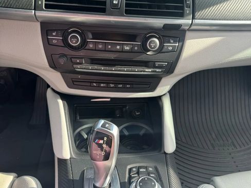 Used 2012 BMW X5 M image 30