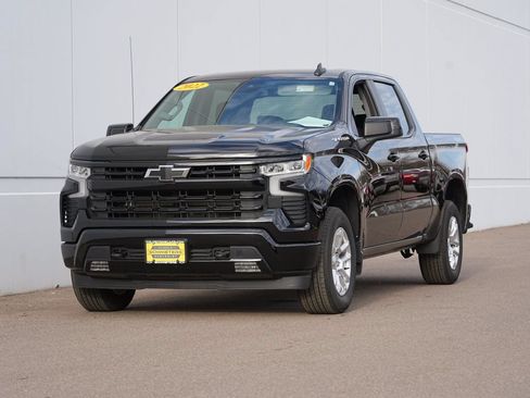Used 2022 Chevrolet Silverado 1500 RST AWD/4WD image 7