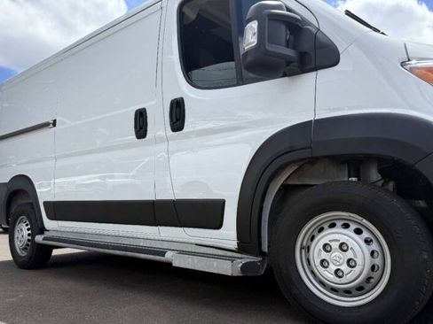 Used 2025 RAM ProMaster 2500 w/ U-Haul Equipment Group FWD image 11