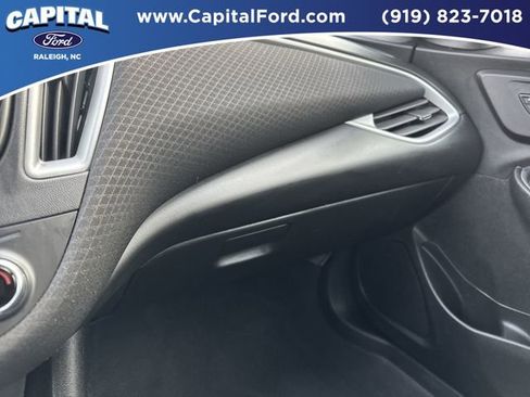 Used 2024 Chevrolet Malibu LT image 26