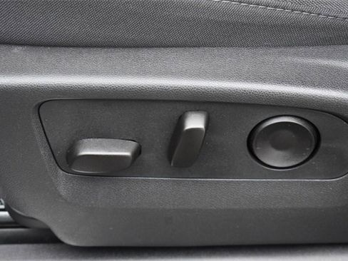 New 2025 Chevrolet Silverado 1500 LT image 23