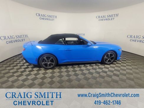 Used 2024 Ford Mustang Premium image 8