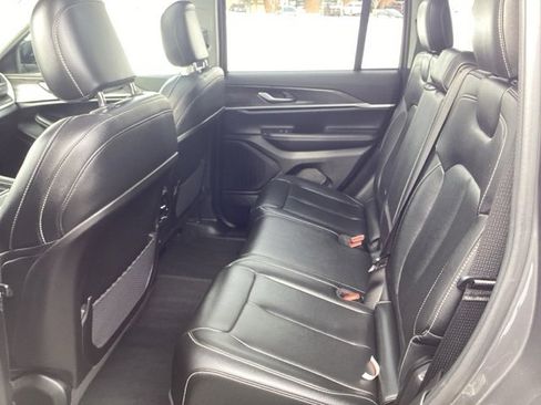 Certified 2023 Jeep Grand Cherokee Limited image 19