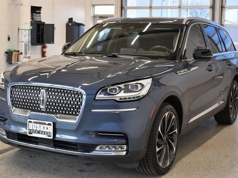 Used 2021 Lincoln Aviator Reserve w/ Equipment Group 202A image 9