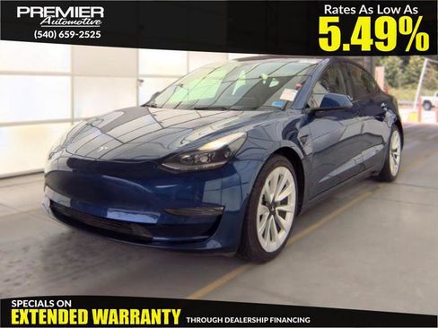 Used 2022 Tesla Model 3 Standard Range RWD image 1