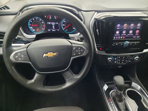 Used 2021 Chevrolet Traverse LS FWD image 22