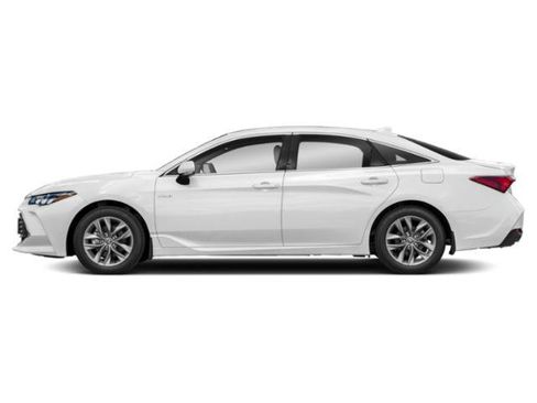 Used 2019 Toyota Avalon XLE FWD image 3
