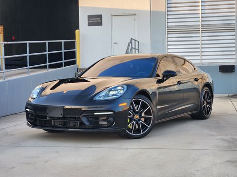 Used 2023 Porsche Panamera 4 Platinum Edition AWD/4WD image 1