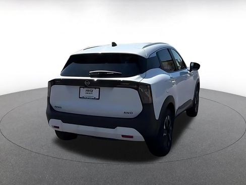Used 2026 Nissan Kicks SV w/ Cold Weather Package AWD/4WD image 13
