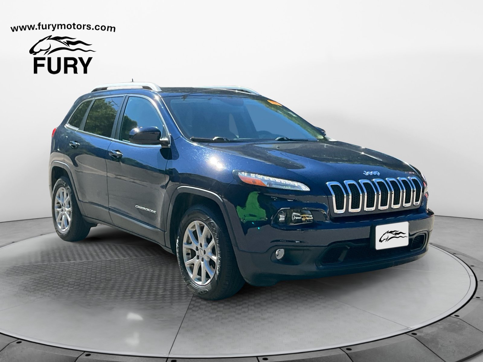 Used 2016 Jeep Cherokee Latitude w/ Cold Weather Group AWD/4WD image 1