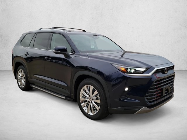 Used 2026 Toyota Grand Highlander AWD image 3