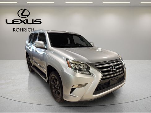 Used 2015 Lexus GX 460 w/ Navigation Package AWD/4WD image 4