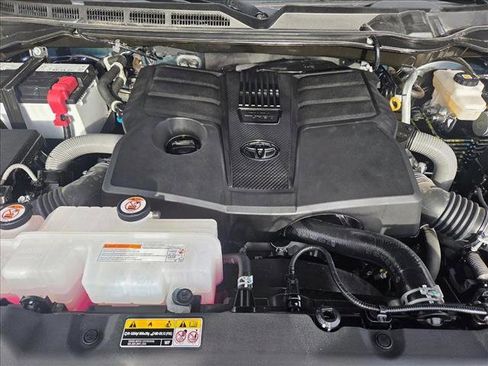 Used 2025 Toyota Tundra Limited image 21
