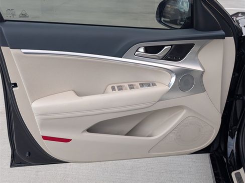 New 2026 Genesis G70 2.5T Prestige image 10