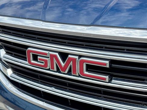 Used 2020 GMC Terrain SLT w/ Preferred Package AWD/4WD image 11