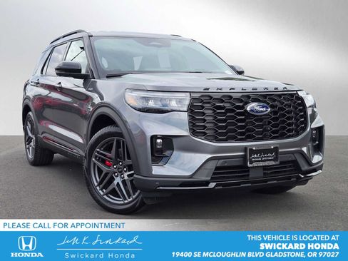 Used 2025 Ford Explorer ST-Line w/ Premium Package RWD image 1