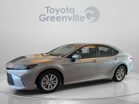 Used 2025 Toyota Camry LE FWD image 2
