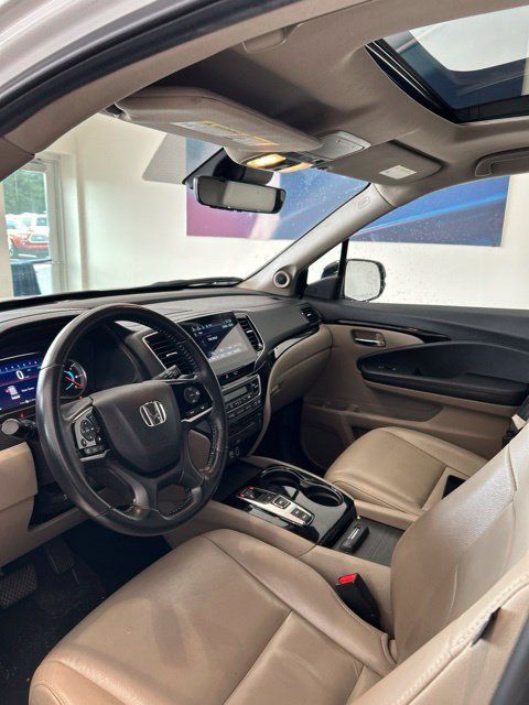 Used 2021 Honda Pilot Touring image 13