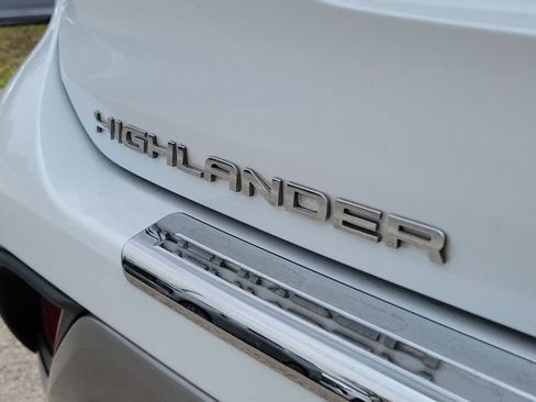 Used 2022 Toyota Highlander Platinum AWD/4WD image 7