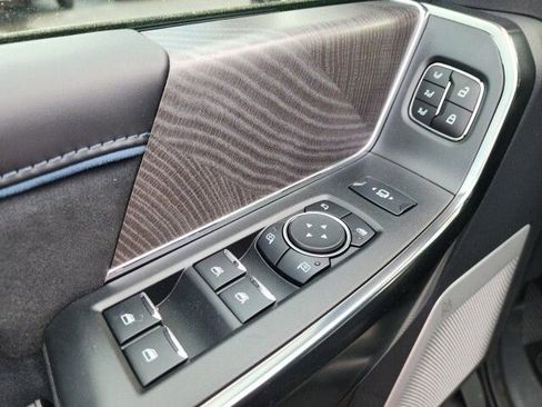 New 2025 Ford F250 Platinum image 11