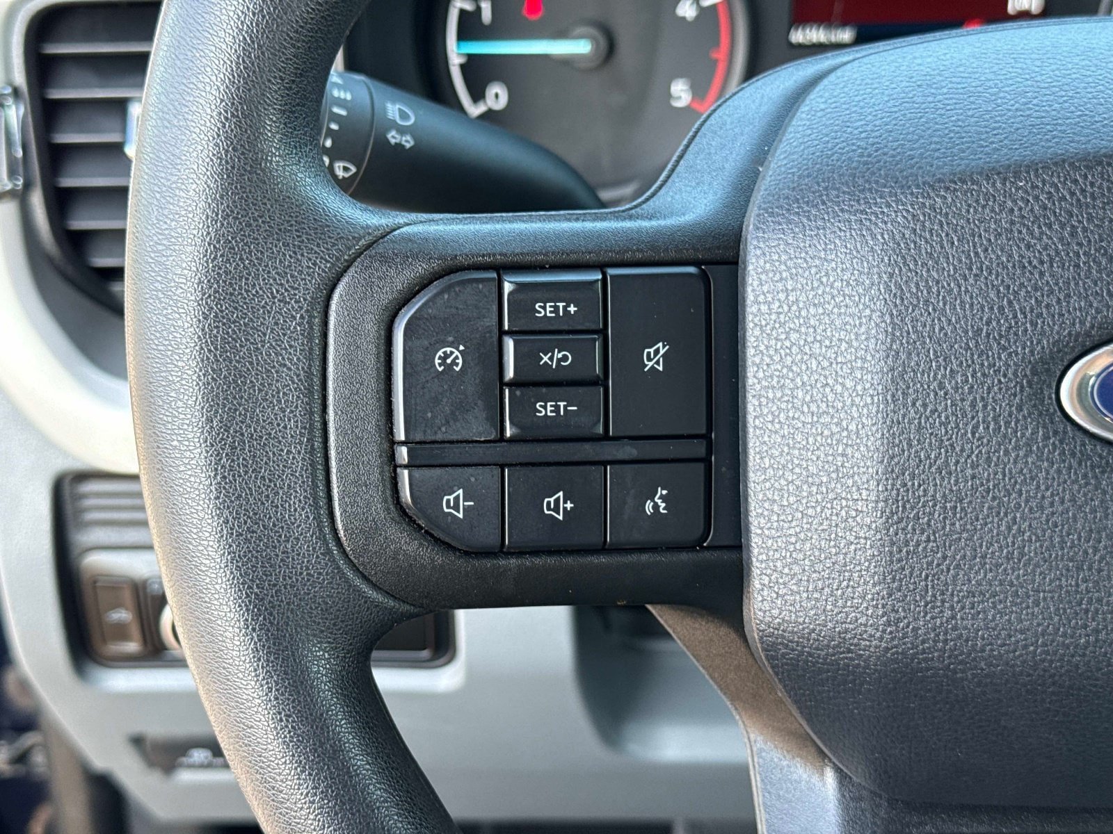 Used 2025 Ford F250 XLT AWD/4WD image 30