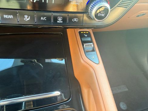 Used 2023 Kia Telluride SX Prestige X-Line image 21