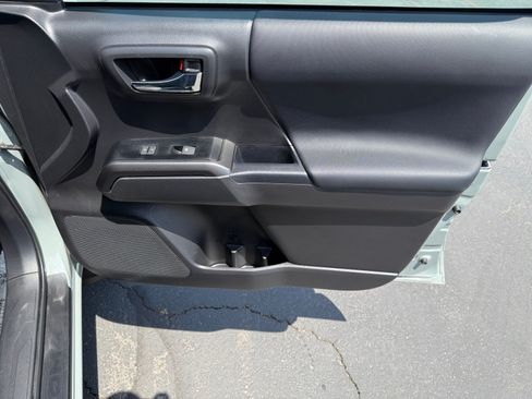 Certified 2023 Toyota Tacoma TRD Sport AWD/4WD image 16