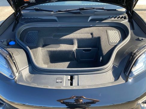 New 2025 Porsche Macan 4S Electric image 20