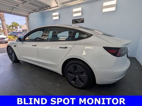 Used 2023 Tesla Model 3 Standard Range RWD image 9