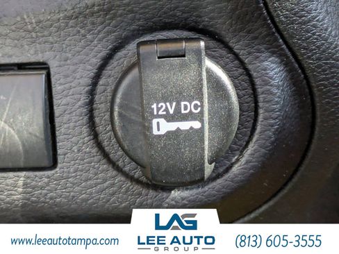 Used 2015 Jeep Wrangler Unlimited Rubicon w/ Connectivity Group image 18