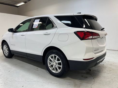 Used 2022 Chevrolet Equinox LT AWD/4WD image 11
