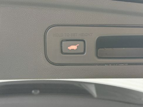 Used 2024 Acura MDX SH-AWD w/ Technology Package image 31