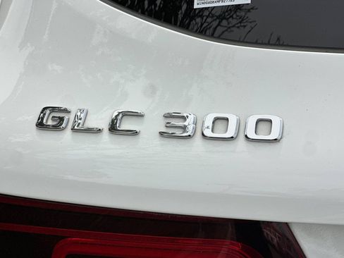 Used 2021 Mercedes-Benz GLC 300 image 27