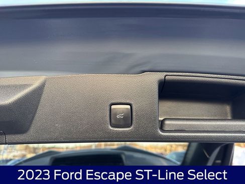 Certified 2023 Ford Escape ST-Line Select w/ Tech Pack #1 image 17