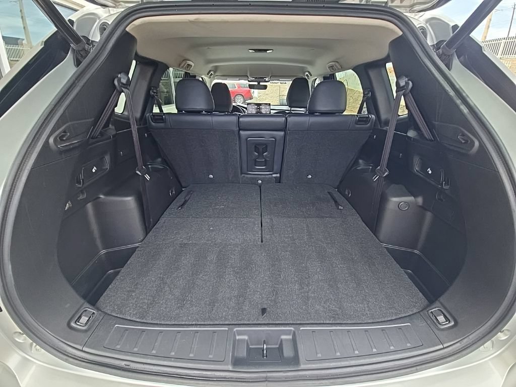 Used 2025 Mitsubishi Outlander SE FWD image 36