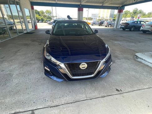 Used 2019 Nissan Altima 2.5 S FWD image 2