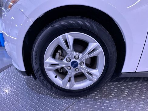Used 2014 Ford Focus SE FWD image 10