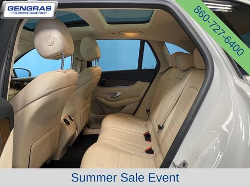 Used 2022 Mercedes-Benz GLC 300 4MATIC image 24