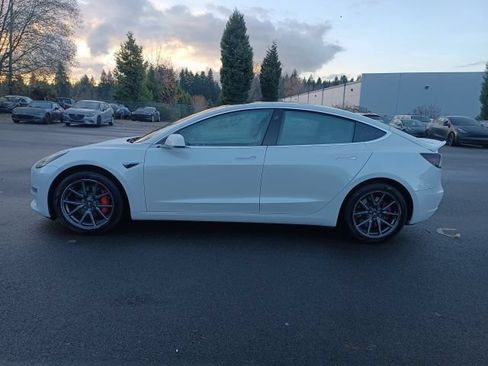 Used 2020 Tesla Model 3 Standard Range Plus RWD image 6