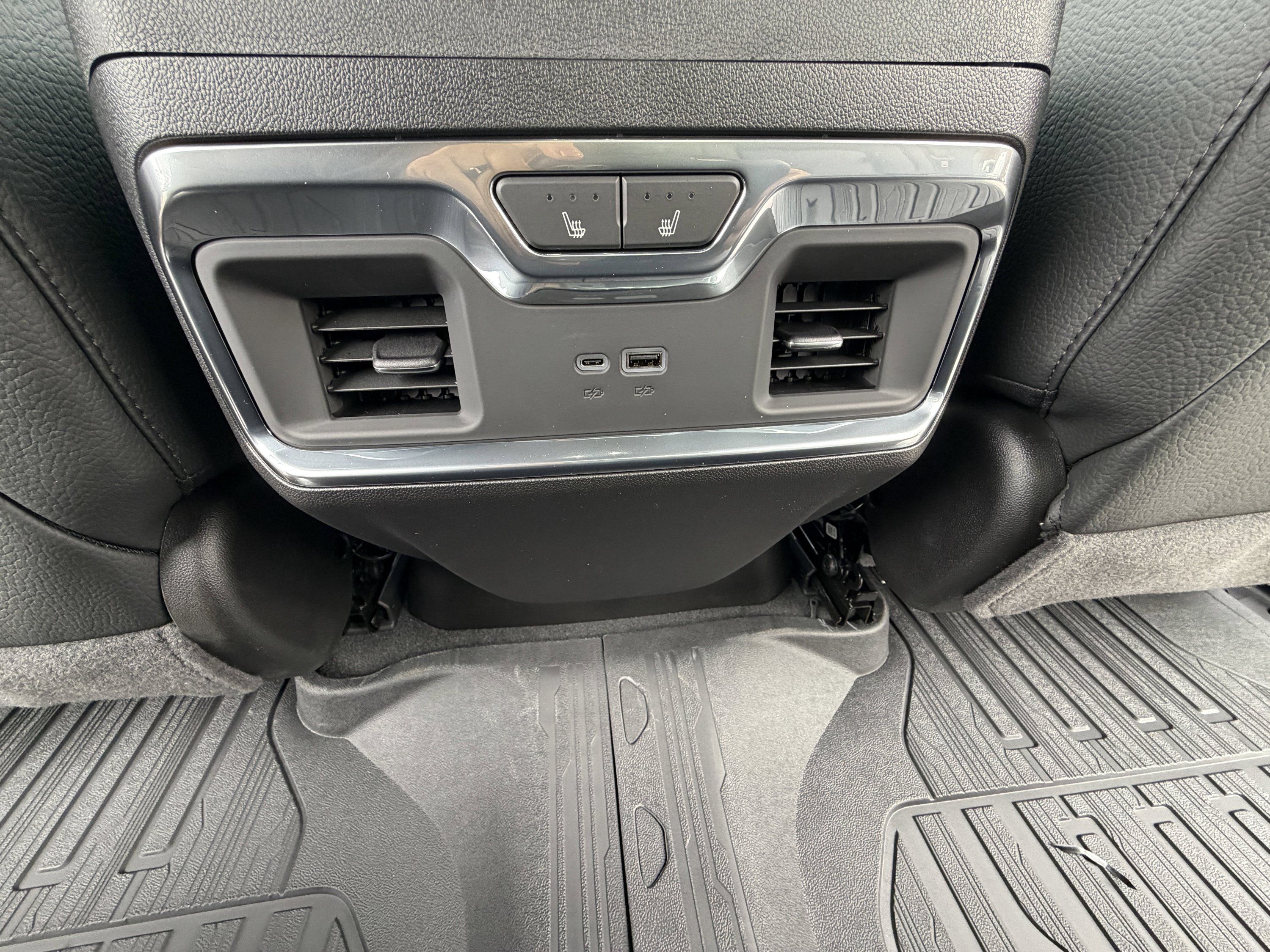 Used 2026 GMC Sierra 2500 Denali w/ Denali Reserve Package AWD/4WD image 14