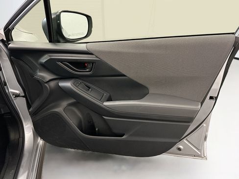 Used 2024 Subaru Crosstrek 2.0i Premium image 33